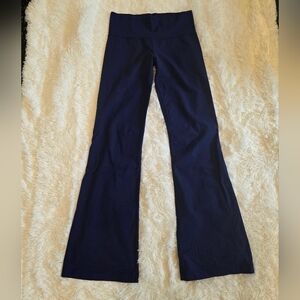 Lululemon Vintage Hero Blue Groove Pants. Size 8. GUC.